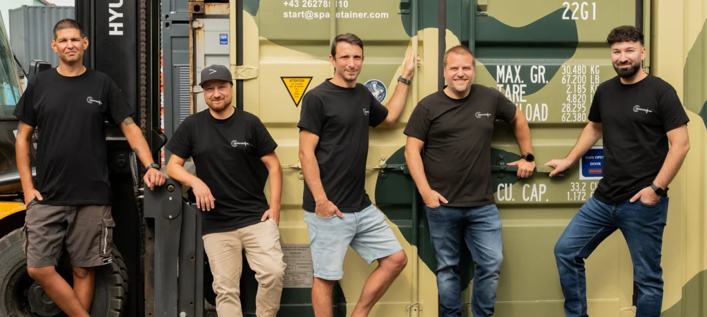 gruppenbild spacetainer